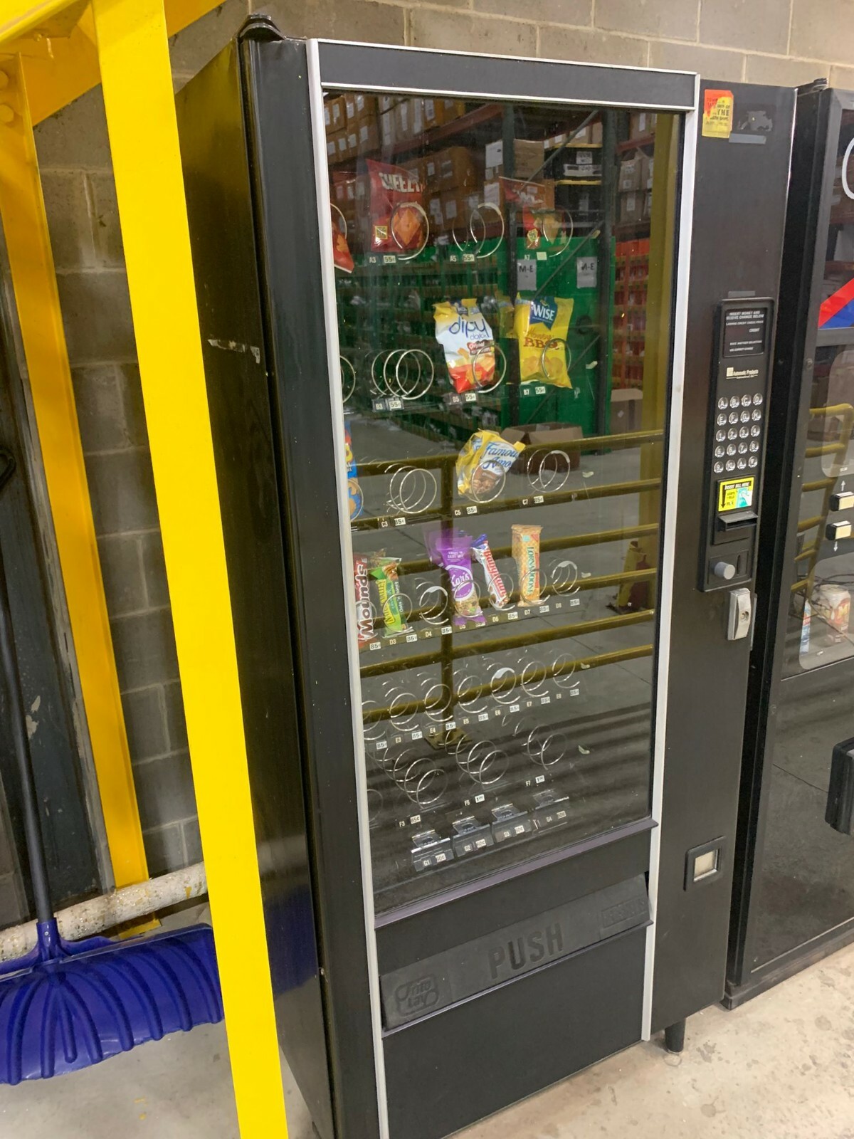 Combo Vending Machine Used in Great Condition Best For Business SALE eBay