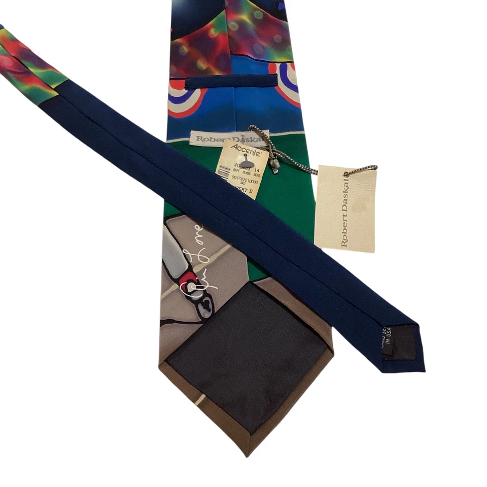 Corbata de Seda ROBERT DASKAL Diseñador EE. UU. Pintada a Mano BÉISBOL Azul/Multi Nueva con Etiquetas Foto 3 de 3