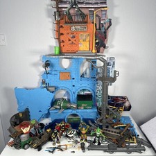 Teenage Mutant Ninja Turtles Secret Sewer Lair & Extra Figuren Fahrzeuge Konvolut