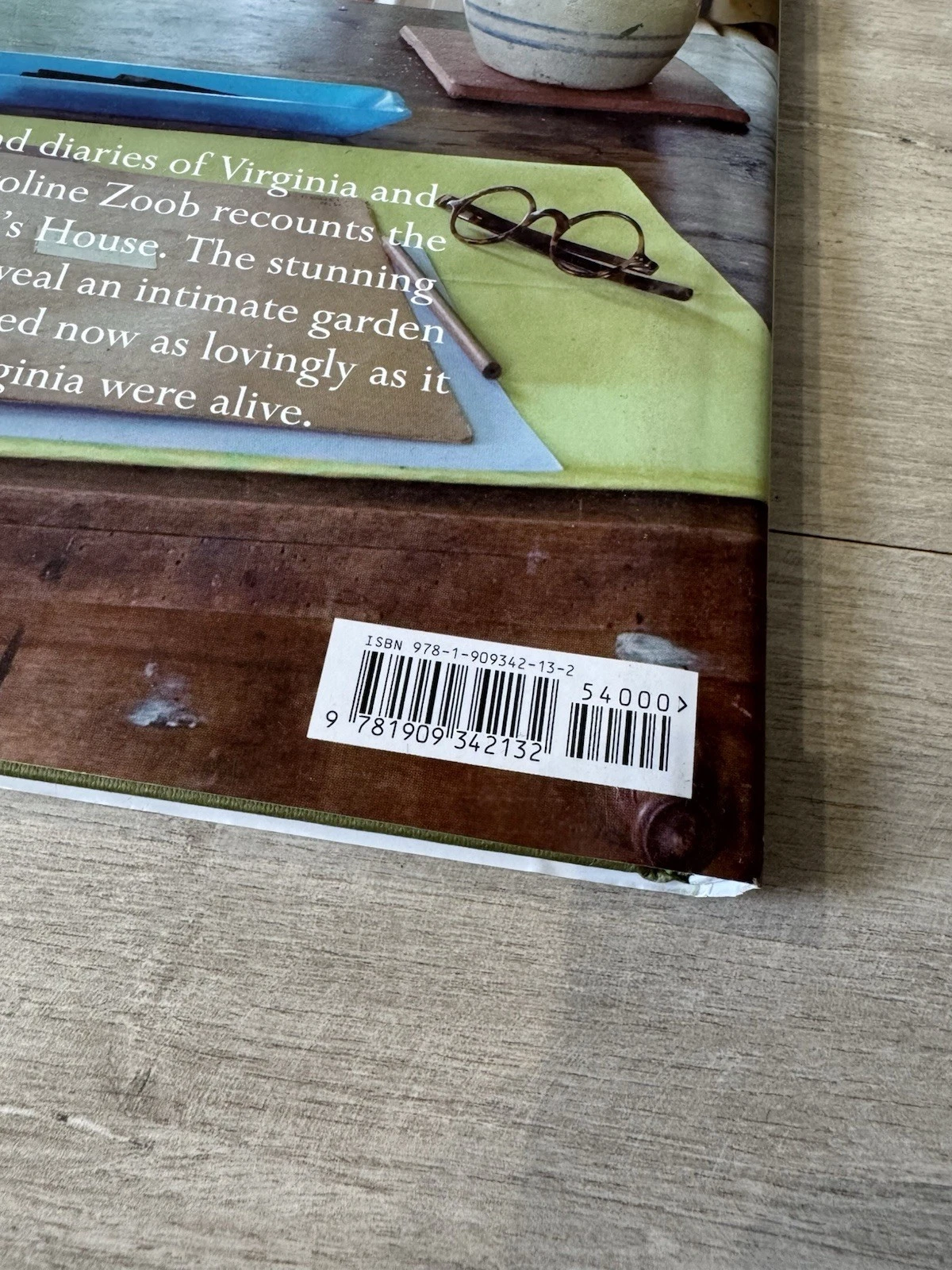 Virginia Woolf's Garden by Caroline Zoob, Caroline Arber, 9781909342132 8