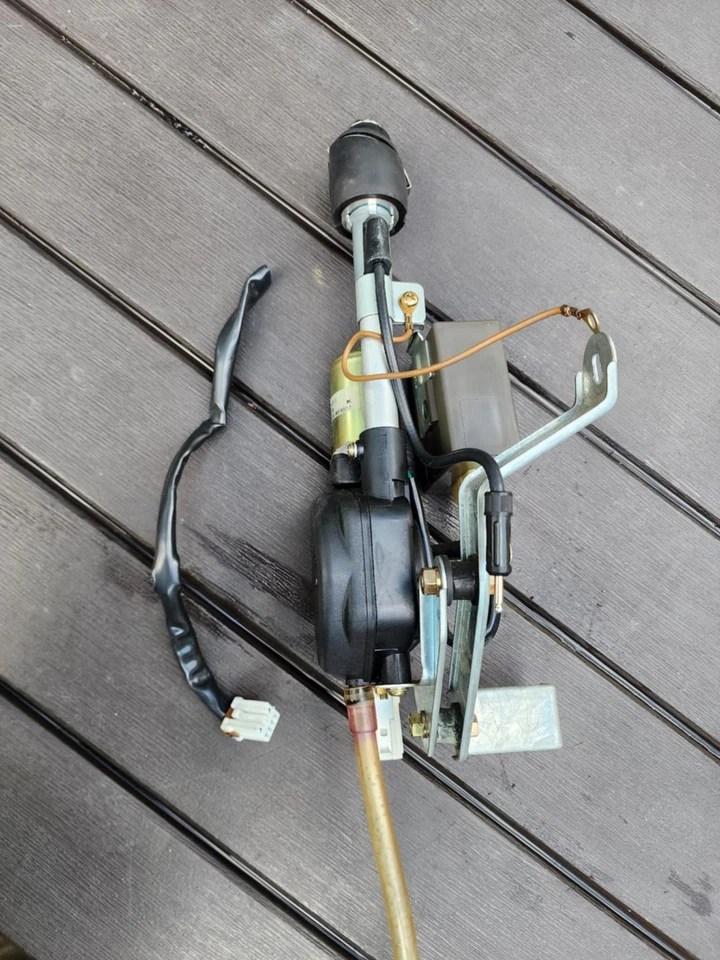 Conjunto de antena de alimentación Mitsubishi Eclipse/Eagle Talon 1995-1999 OEM 2g DSM usado  Foto 3 de 4