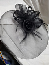 Women  s Black Mesh Fascinator Headpiece Flower  Feather Accents Barrette, OS