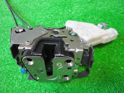NISSAN ELGRAND NE51 Genuine Door Latch Lock Actuator Front LH
