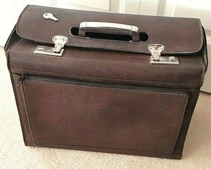 vintage pilot flight bag