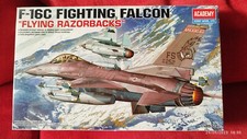 Modellismo statico - Academy F-16C Fighting Falcon - Scala 1:48