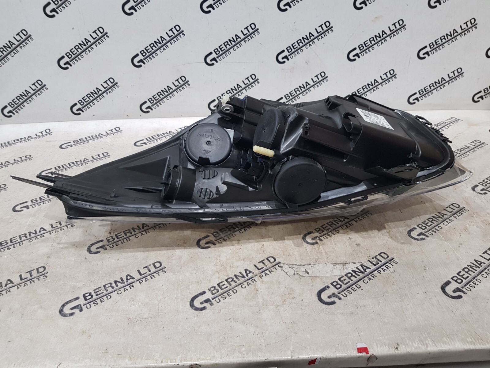 Renault CLIO Mk4 Headlight OFFSIDE Right Front 260103133R for sale  