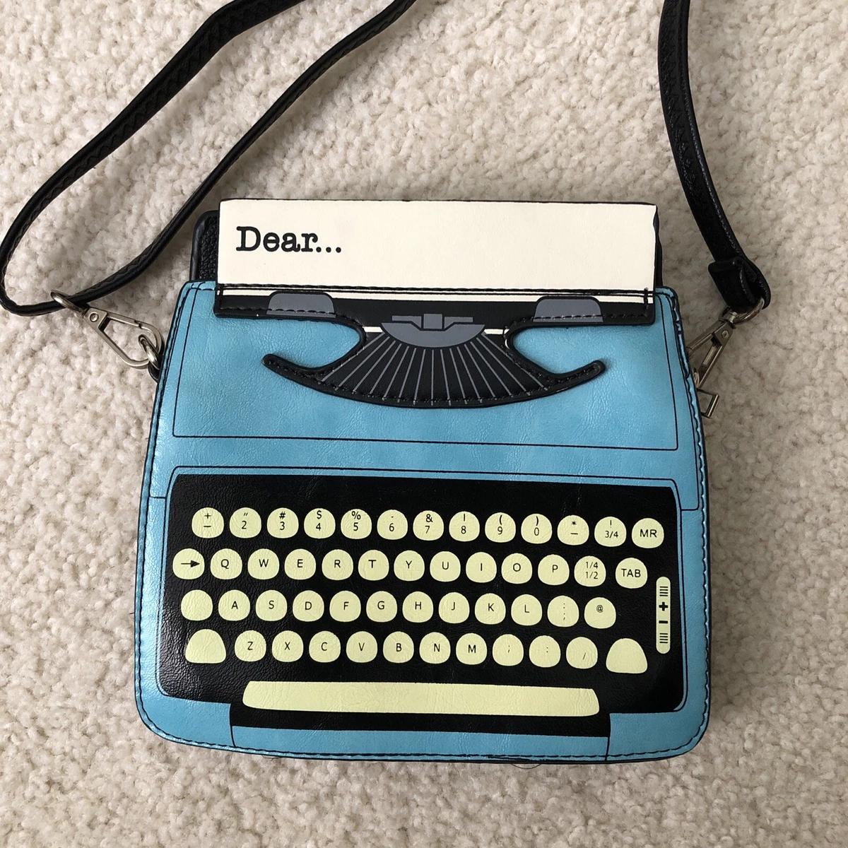 Details 166+ typewriter bag best kidsdream.edu.vn