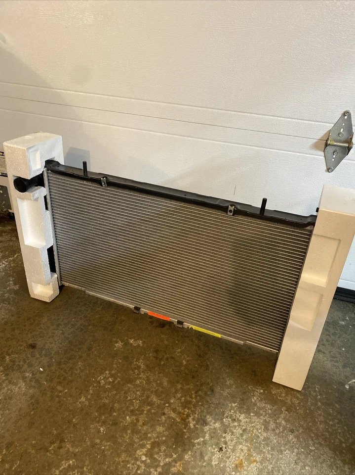 Radiador 2795 para Dodge Grand Caravan Chrysler Town & Country 2005-2007 3,3 3,8 L Foto 2 de 4