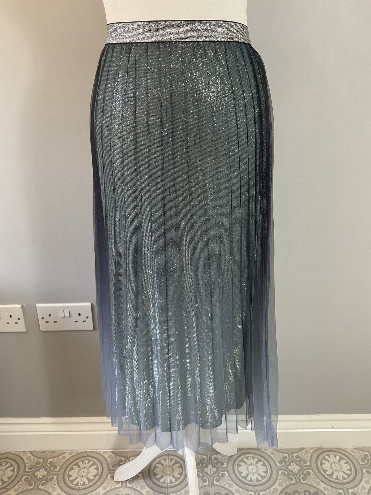 Love & Roses grey glitter midaxi mesh tulle pleated skirt UK 10 Occasion party