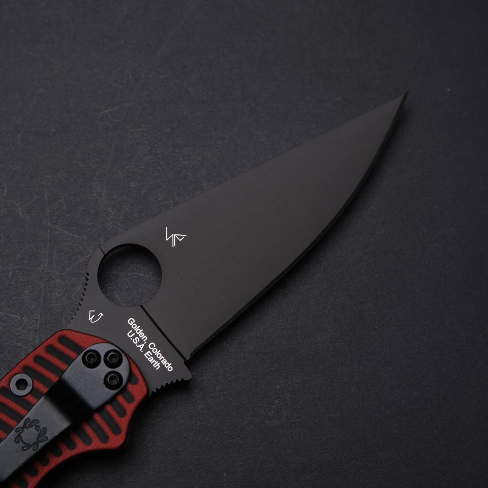 Spyderco Para Military 2 - Crisol Negro y Rojo G10 / Hoja MagnaCut Negra Foto 4 de 4