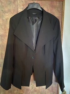 size 16 black blazer