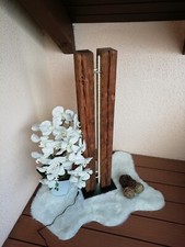 Moderne Stehlampe, LED Band, Holzdeko, alter Balken, kaltweiß