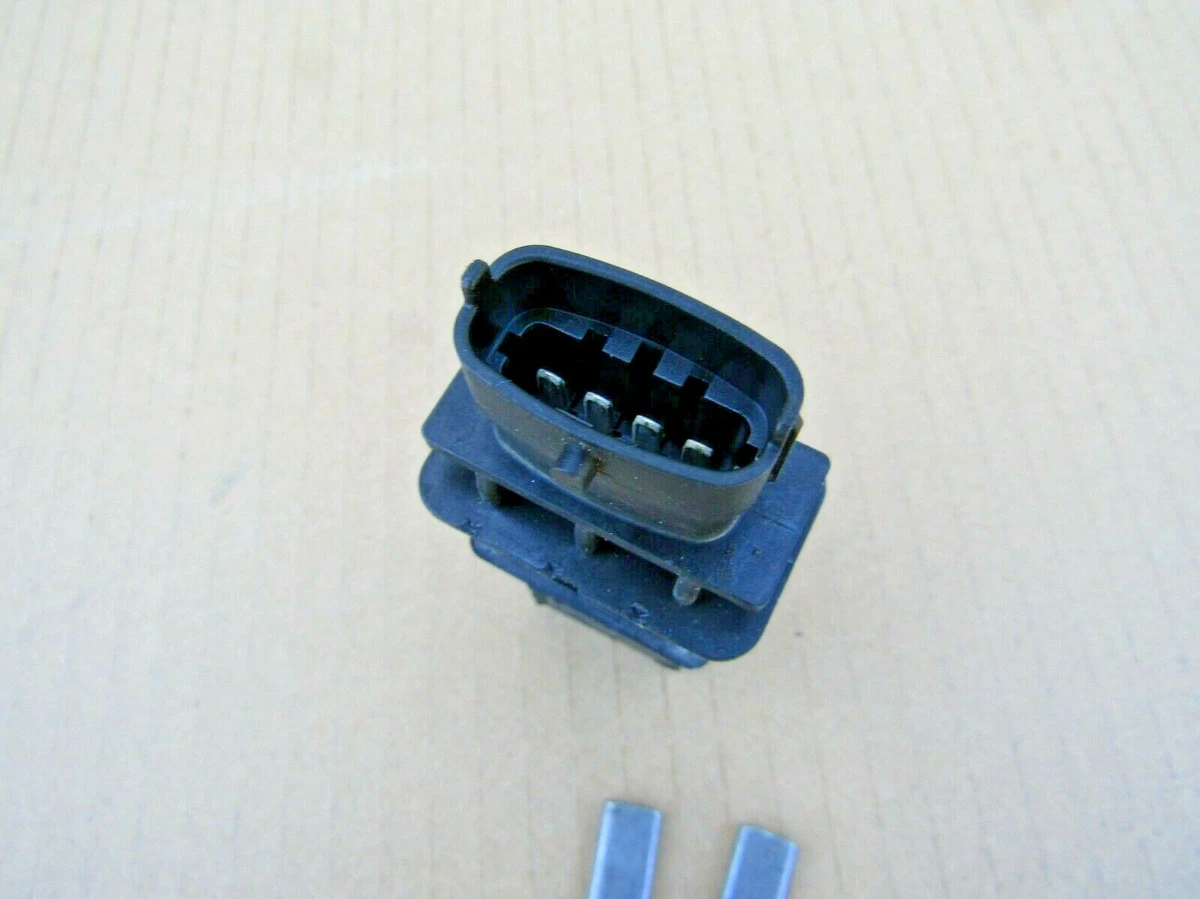 Mercedes Benz C63 AMG W204 2011 V8 Engine Air Flow Meter Sensor 