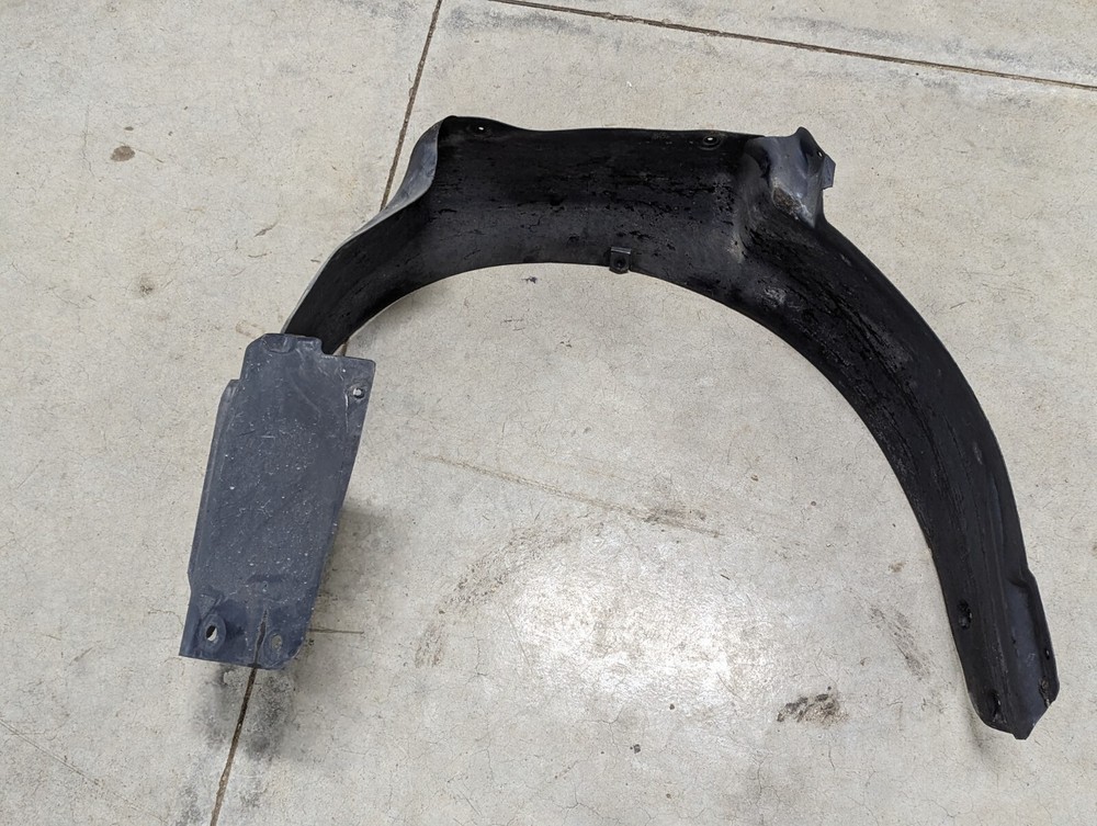 Audi TT Mk1 00-06 FR Fender Liner Splash Shield Left 8N0821172B