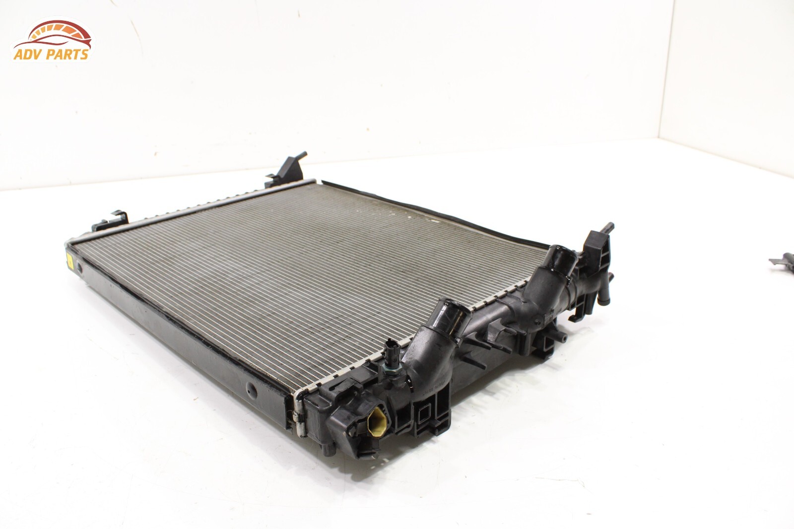 2014 - 2024 MASERATI GHIBLI 3.0L ENGINE COOLANT COOLING RADIATOR OEM
