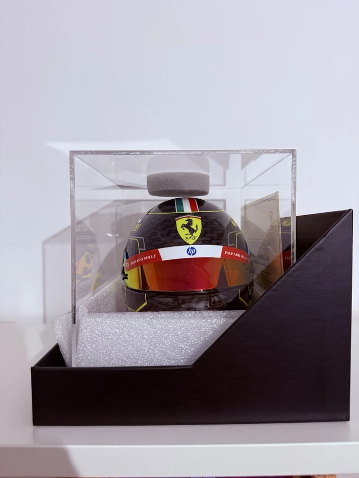 Casco Charles Leclerc Ferrari Monza Win 2024 edizione limitata 270/500 Helmet - Immagine 2 di 4