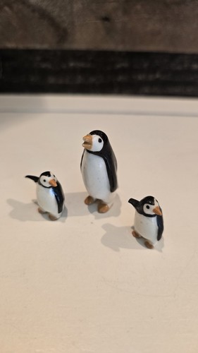 Vintage Hagen Renaker Penguin Family Mom and 2 Baby Penguin Figurines