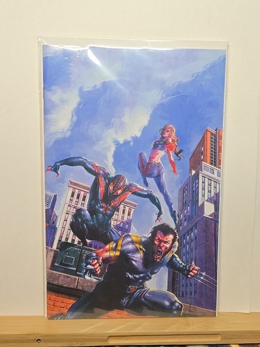 ULTIMATE INVASION #1 - DAVID PARATORE EXCLUSIVE VIRGIN VARIANT - UNKNOWN COMICS - 第 1/1 張圖片