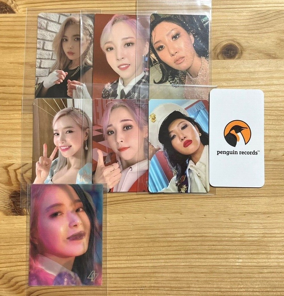 MAMAMOO - 2nd ALBUM REALITY IN BLACK PHOTO CARD WHEEIN SOLAR