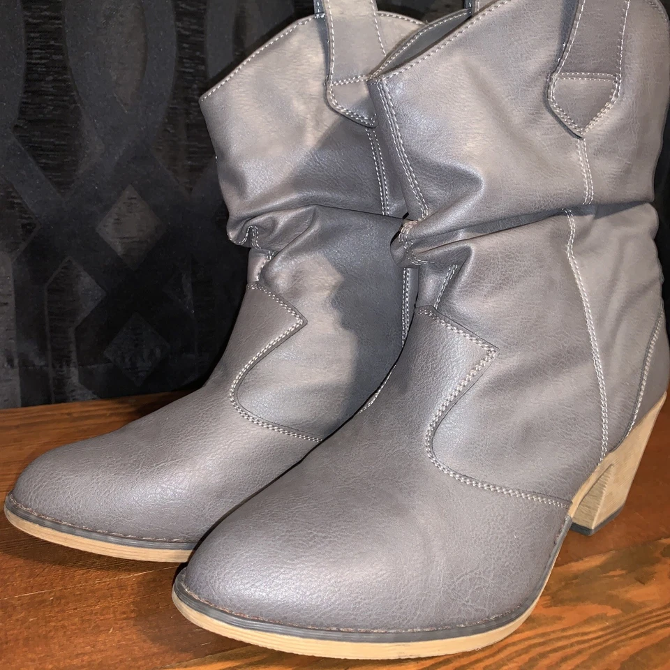 Bota de Vaquero Charles Albert Para Mujer Talla 11 con Lazos Pull-Up Gris Foto 2 de 4