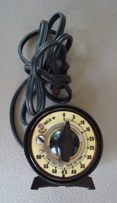 M.H. Rhodes Mark-Time 60 Second Darkroom Timer Model 78100 Series,glows