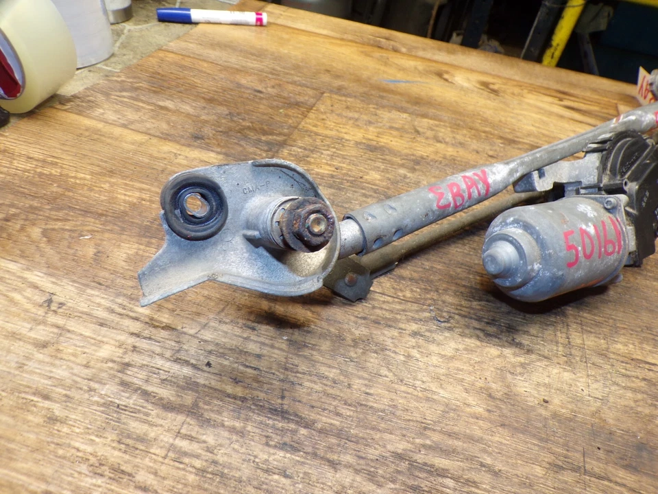 Motor limpiaparabrisas delantero Hyundai Santa Fe 2007-2009 con montaje de transmisión Foto 3 de 4