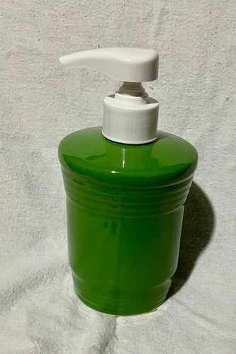POST 86  HLC FIESTA  SOAP DISPENSER IN SHAMROCK GREEN