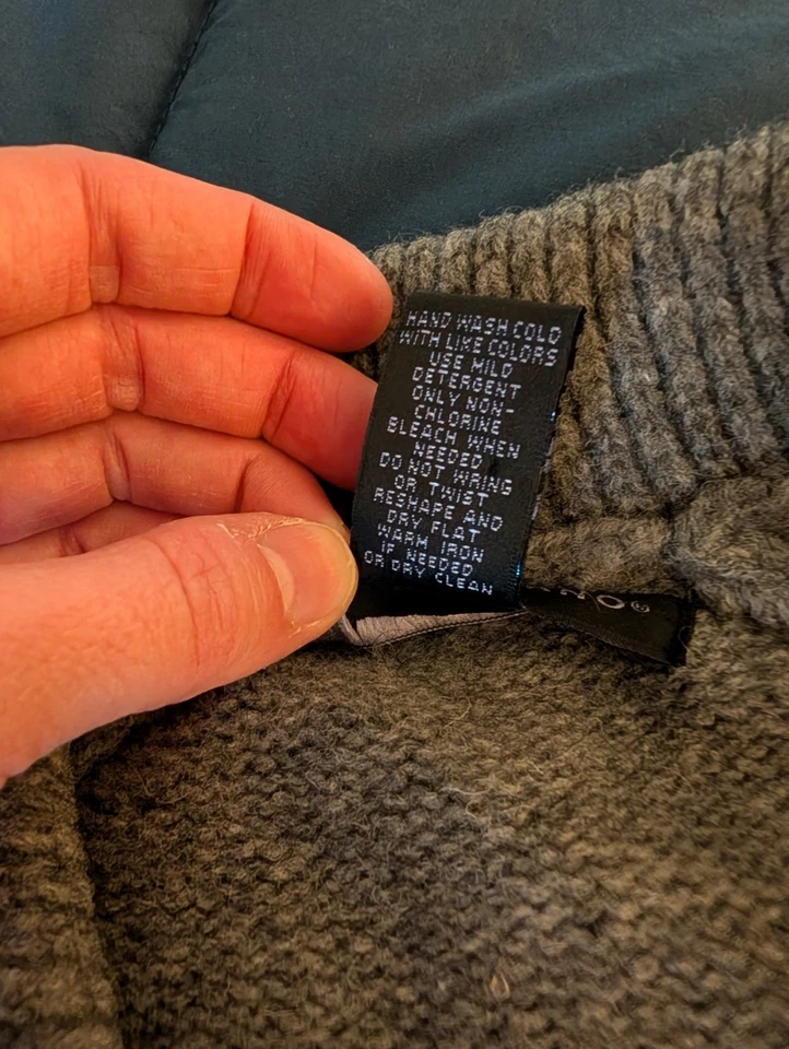 Elena Solano Women's 100% Lambs' Wool Sweater Size L Open Cardigan One Button - Image 3 of 4