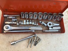 Vintage Williams 38 Drive Socket Set