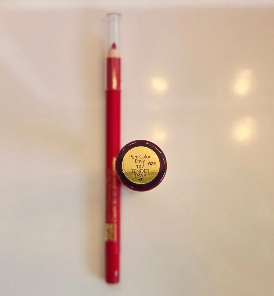 Estee Lauder - Pure Color Envy Gloss #107 Tender Trap & Lip Liner Bundle - Imagem 2 de 3