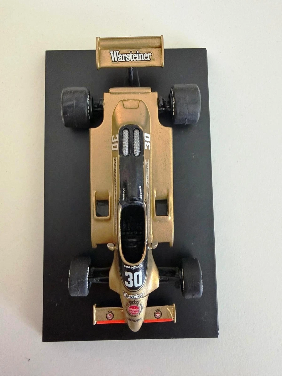 Jackie Oliver Shadow DN6 F-5000 - a photo on