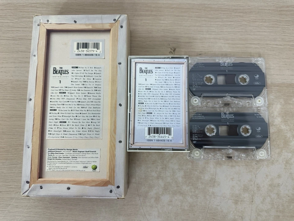 Антология The Beatles 1 - США двойной кассетный набор с оригинальной большой внешней коробкой - Изображение 2 из 4