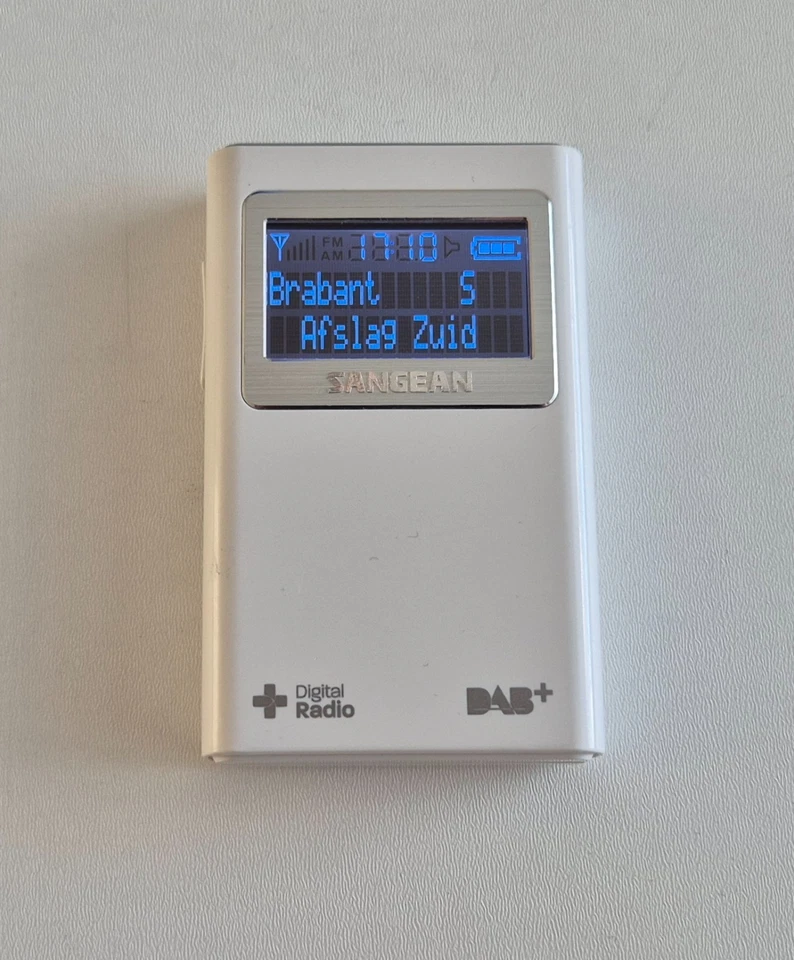 Sangean DPR-39 Pocket DAB+ / FM-RDS Radio - Image 3 of 3