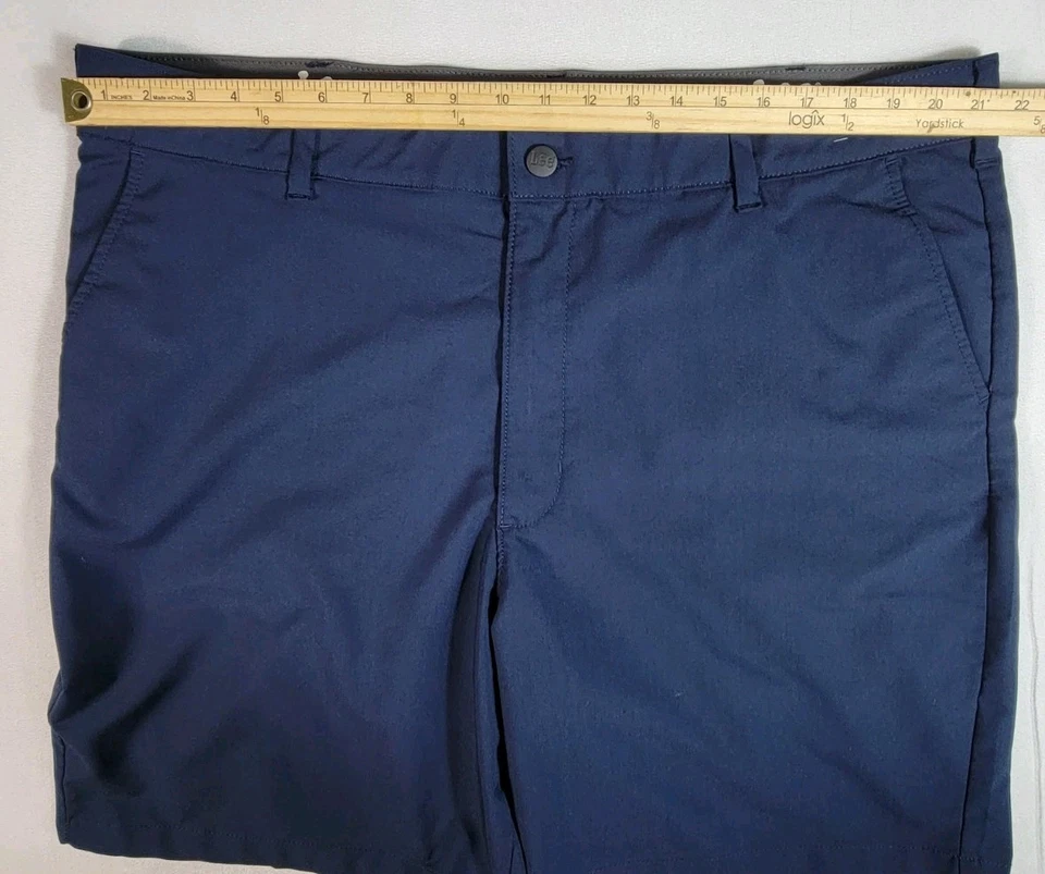Pantalones Cortos Chinos Lee Golf Series Calce Regular Para Hombre Talla XXL Azul Marino Foto 3 de 4