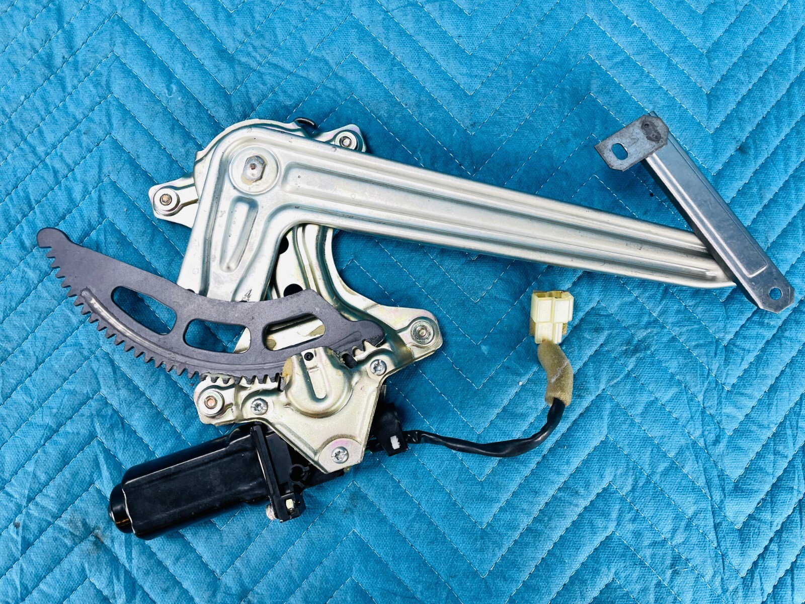 Lexus Ls400 Rear Window Lexus LS400 Rear Door Window Regulator w/ Motor Passenger Side 1990 ...