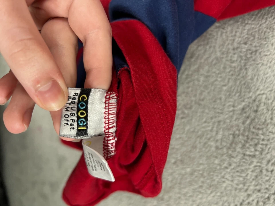 COOGI Australia Camisetas Mujer Medianas Rojo Escudo Bordado Logo Manga Gorra en V Foto 3 de 4