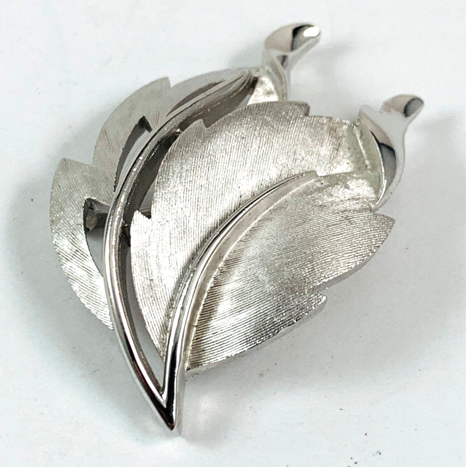 Vintage TRIFARI Signed Polished & Brushed Silver Tone Leaf Brooch Pin