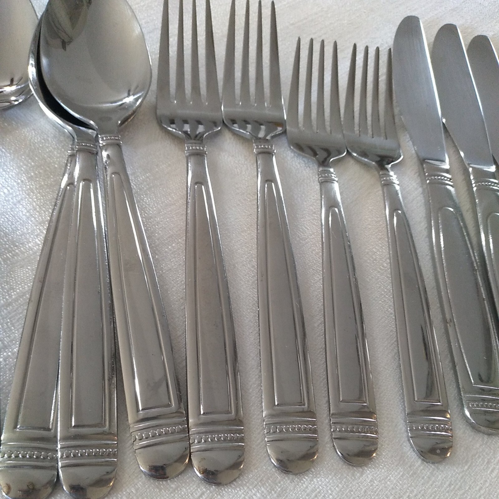 JC PENNEY HOME COLLECTION Lot Of 12 Salad Dinner Forks Knives Soup