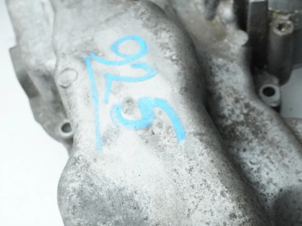 2011 - 2013 Bmw X5 X6 E70 E71 4.4 Twin Turbo Valve Cover Engine Cylinder Head Lh Foto 3 de 4