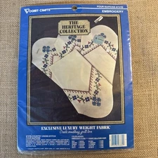 Vintage Vogart Crafts The Heritage Collection 4 Napkins Cross Stitch Kit #8737B