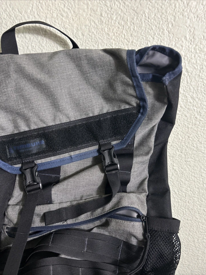 Timbuk2 Rogue TIMBUK2  Laptop Commuter Backpack w/ bottle opener Gray Black - Image 4 of 4