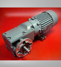 LENZE Elektromotor Getriebemotor G50BB111MVAK2C 0,66 KW Neuwertig TOP Zustand