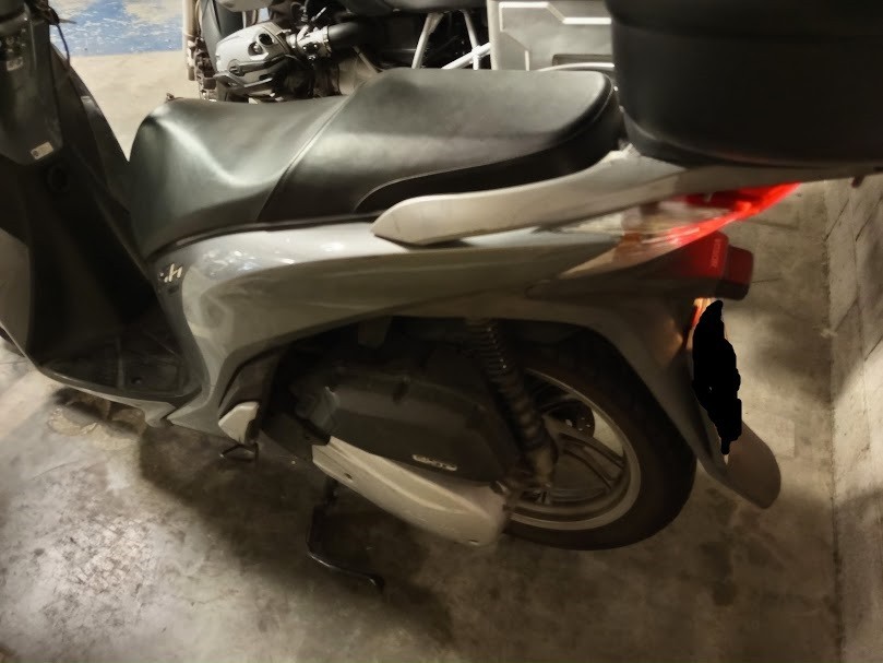 Vendo scooter honda sh 150 anno 2015. Unico proprietario foto 5