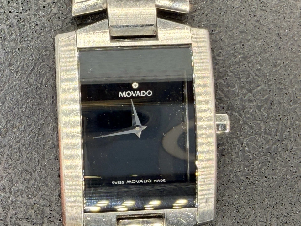 Reloj suizo de cuarzo para mujer Movado ELIRO 84-C1-455a de acero inoxidable Foto 3 de 4