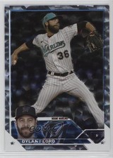 2023 Topps Update Silver Patterned Foil Dylan Floro #US92 0v7