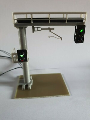 Modelleisenbahn 2-gleisiges Aspekt Lichtsignal Portal mit Oberleitungen Spur 1,76 OO
