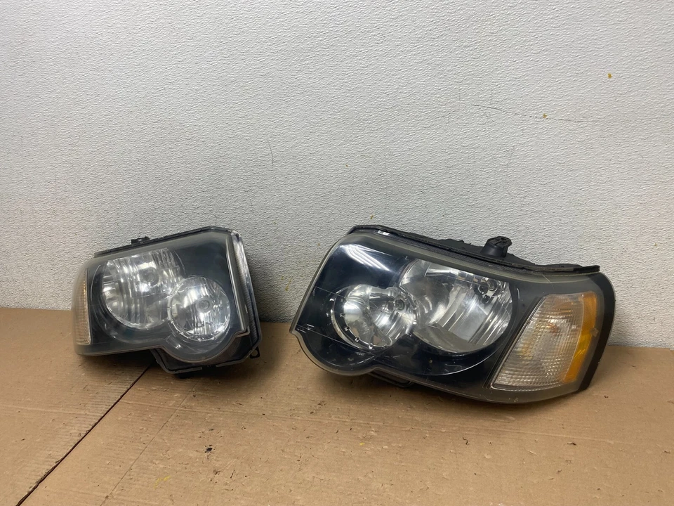 2004-2005 Land Rover Freelander Left+Right Side Halogen Headlights OEM O0468 DW - Image 2 of 4
