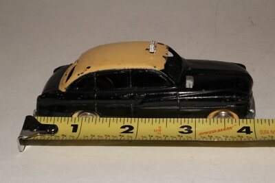 Dinky Toys 24X - Ford Vedette - Miniature Ancienne Collection (France)
