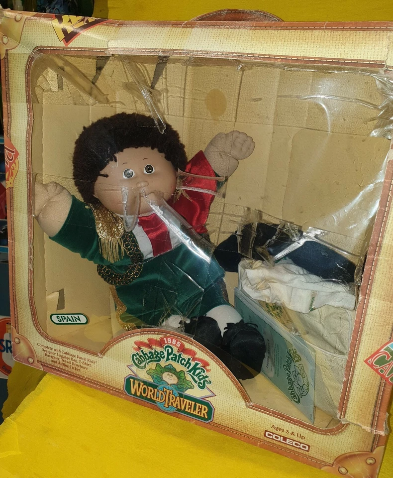 CABBAGE PATCH KIDS WORLD TRAVELER COLECO BAMBOLA IN BOX OLD '80 40cm SPAIN DOLL - Immagine 3 di 4