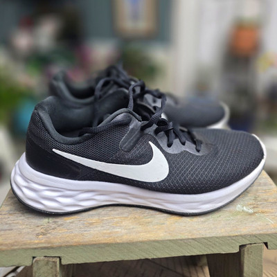 Nike Revolution 6 Black/White Low-Top Lace-Up Mesh Men s Sneakers DC3729-003